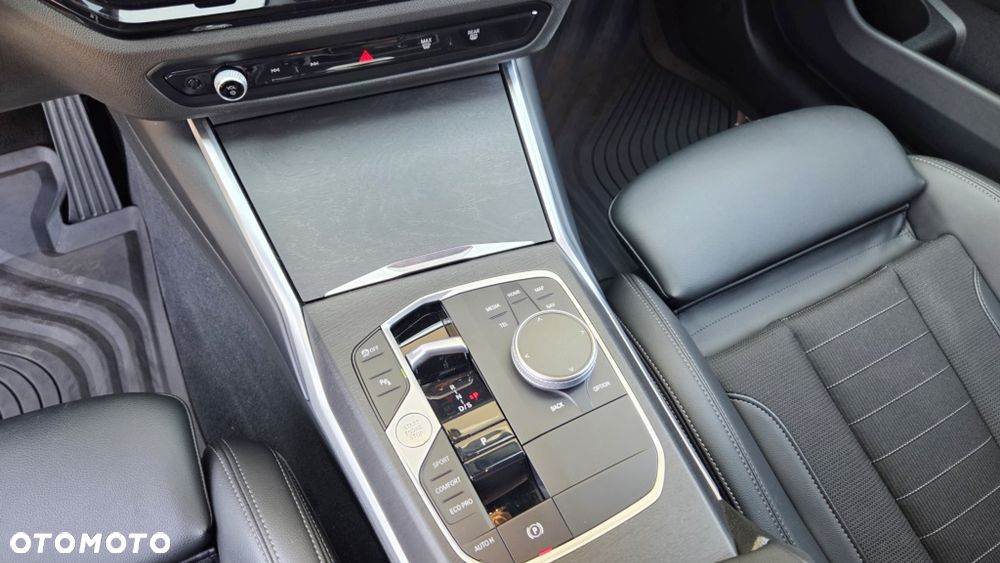 BMW Seria 3 - 26