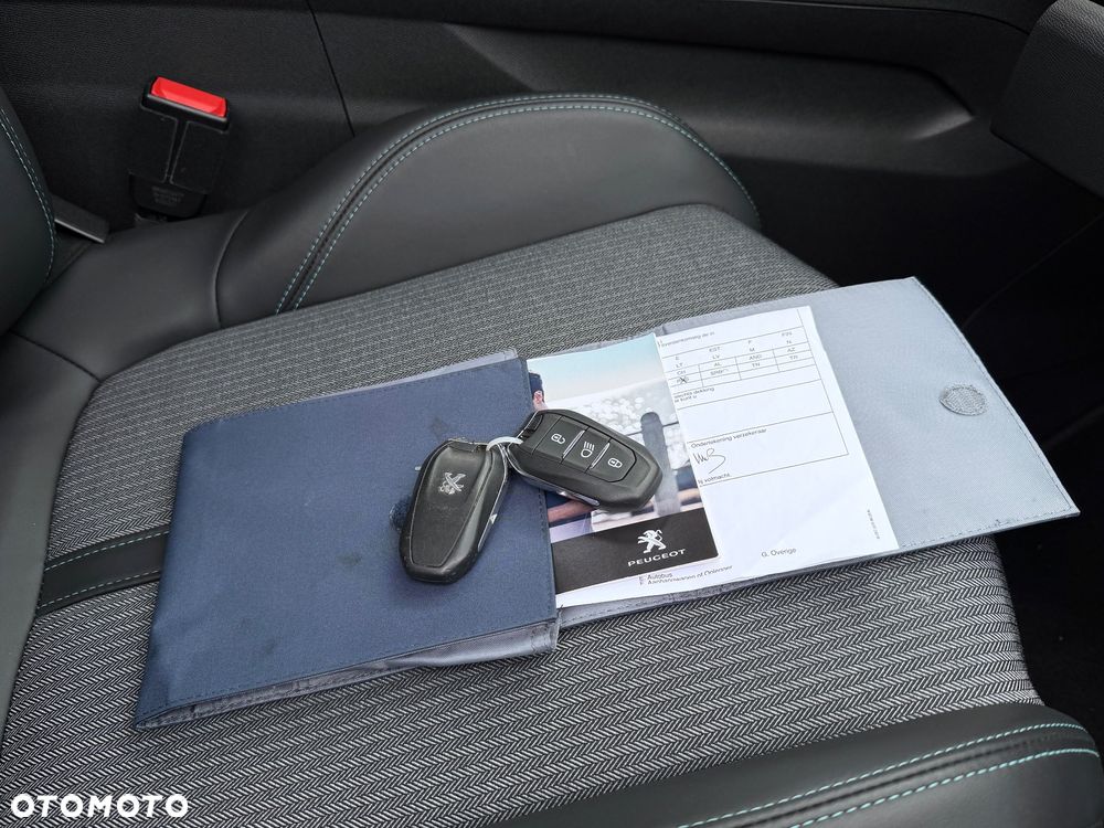 Peugeot 3008 BlueHDi 130 Stop & Start EAT8 Allure - 36