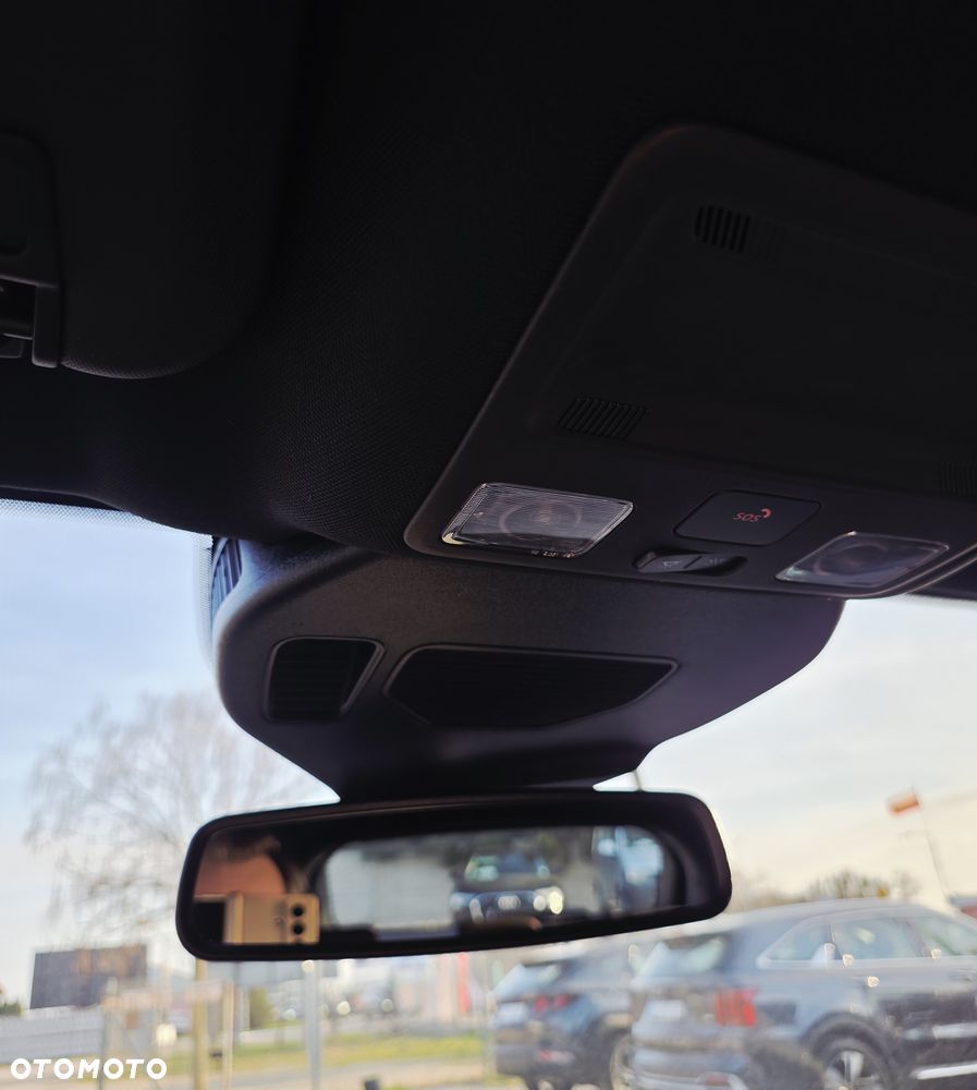 Ford Kuga 2.0 EcoBlue 4x4 ST-LINE - 24