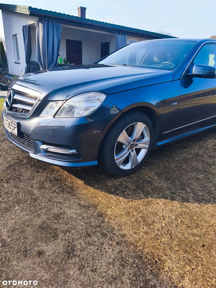 Mercedes-Benz Klasa E 350 CDI BlueEff Avantgarde - 4