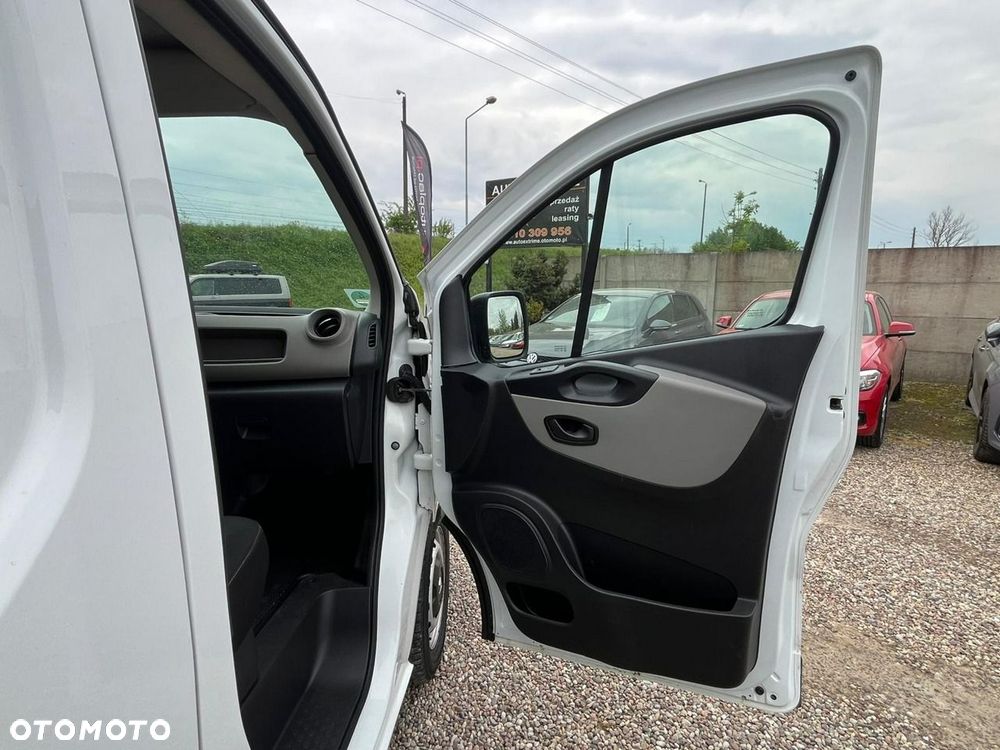 Renault Trafic - 18