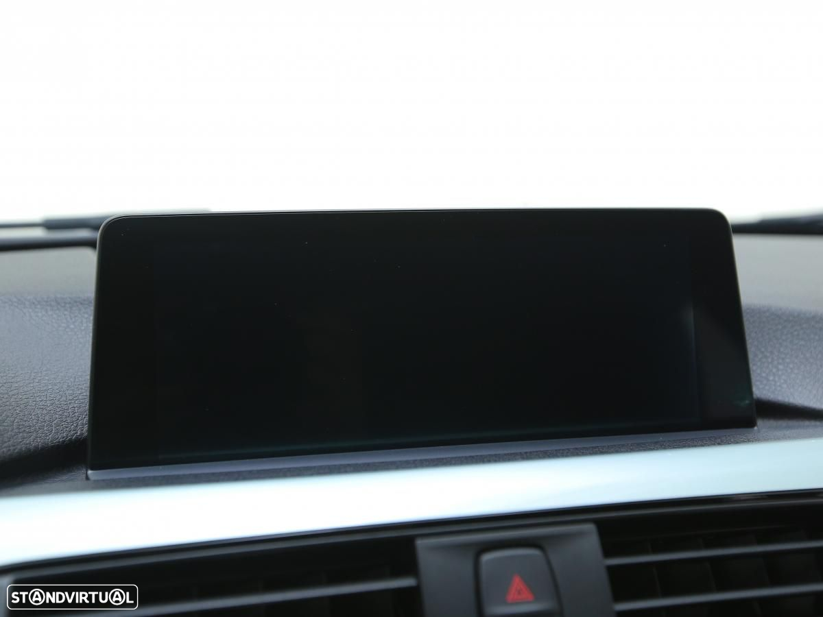 BMW 320 - 21