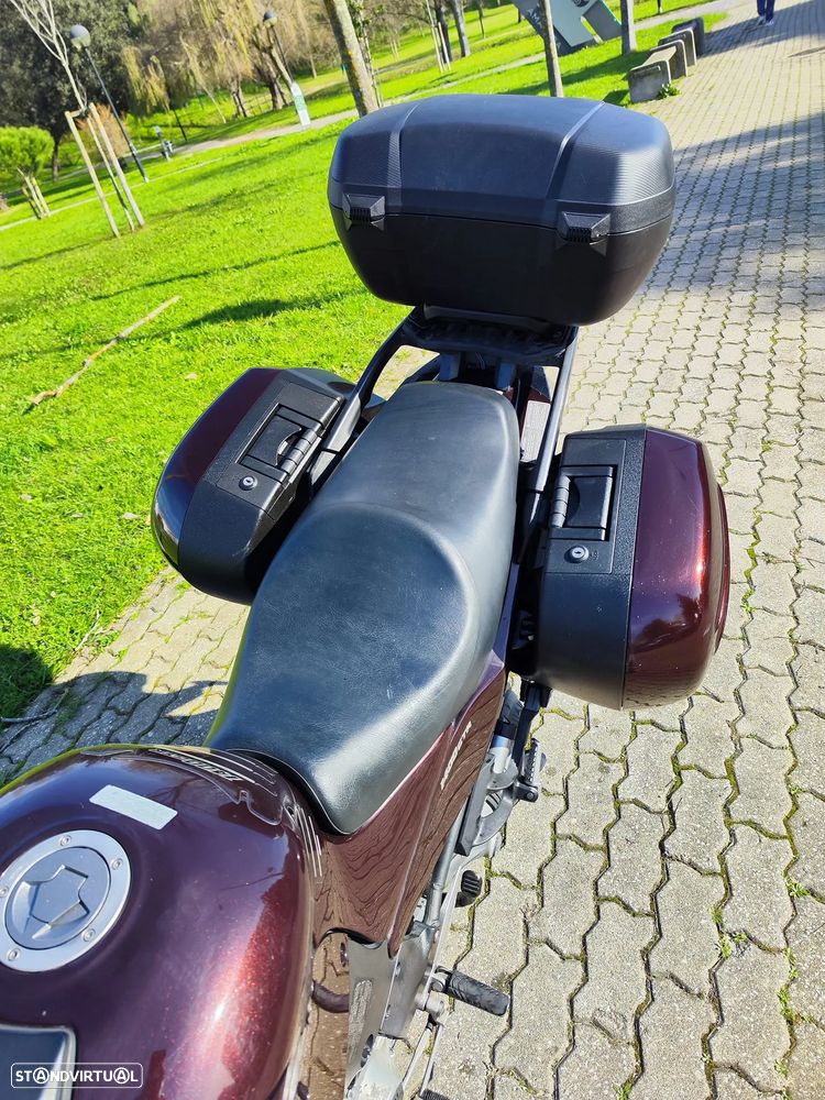 Kawasaki GTR 1400 abs - 9