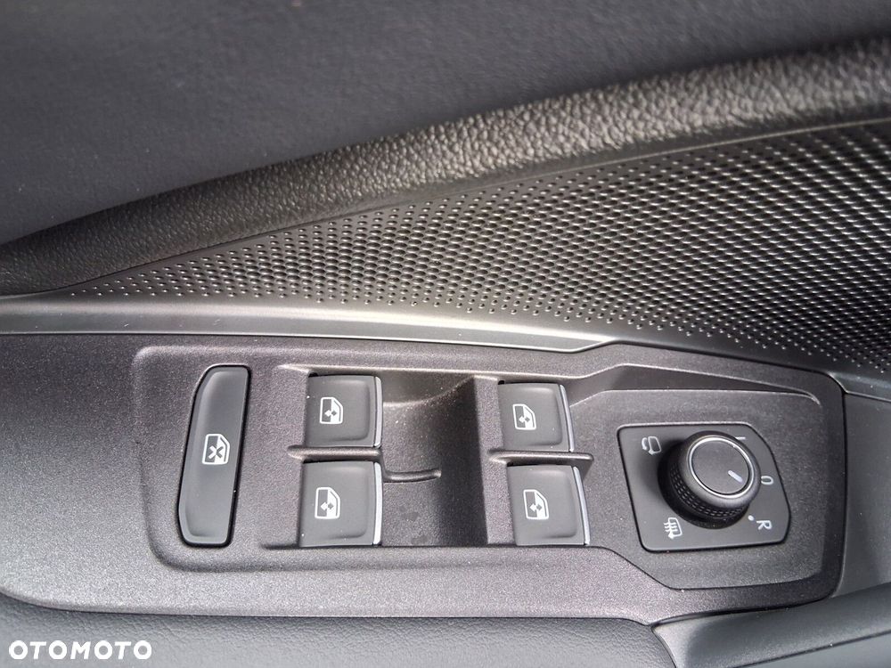 Volkswagen Tiguan 1.5 TSI EVO Elegance DSG - 28