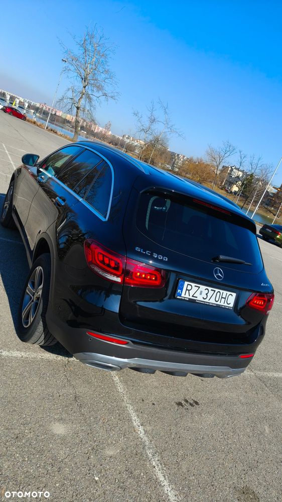 Mercedes-Benz GLC 300 4Matic 9G-TRONIC - 5