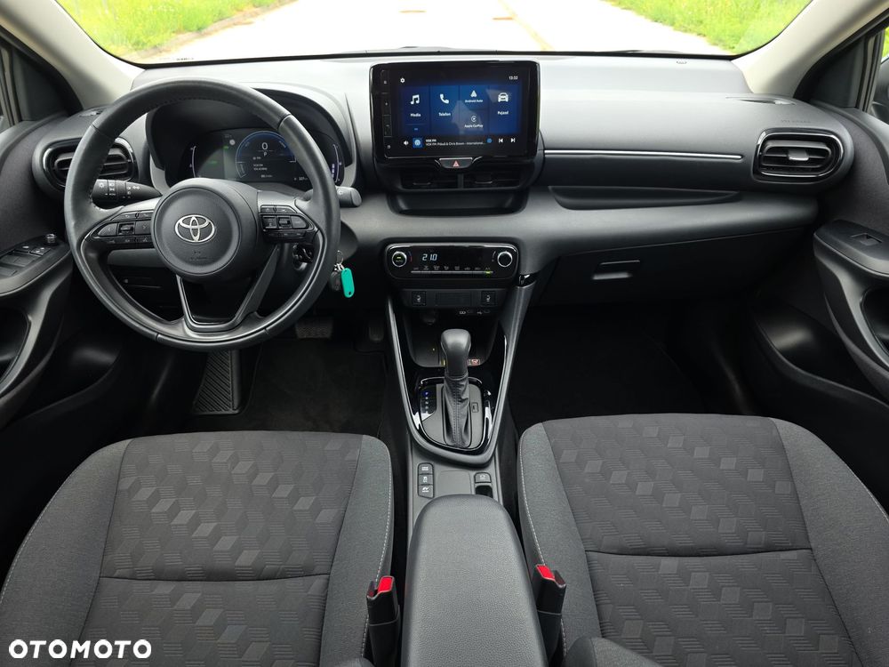 Toyota Yaris Hybrid 1.5 Style - 17
