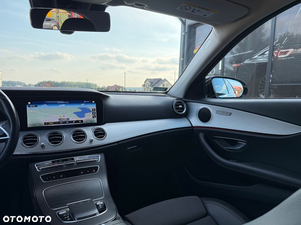 Mercedes-Benz Klasa E 220 d Avantgarde - 14