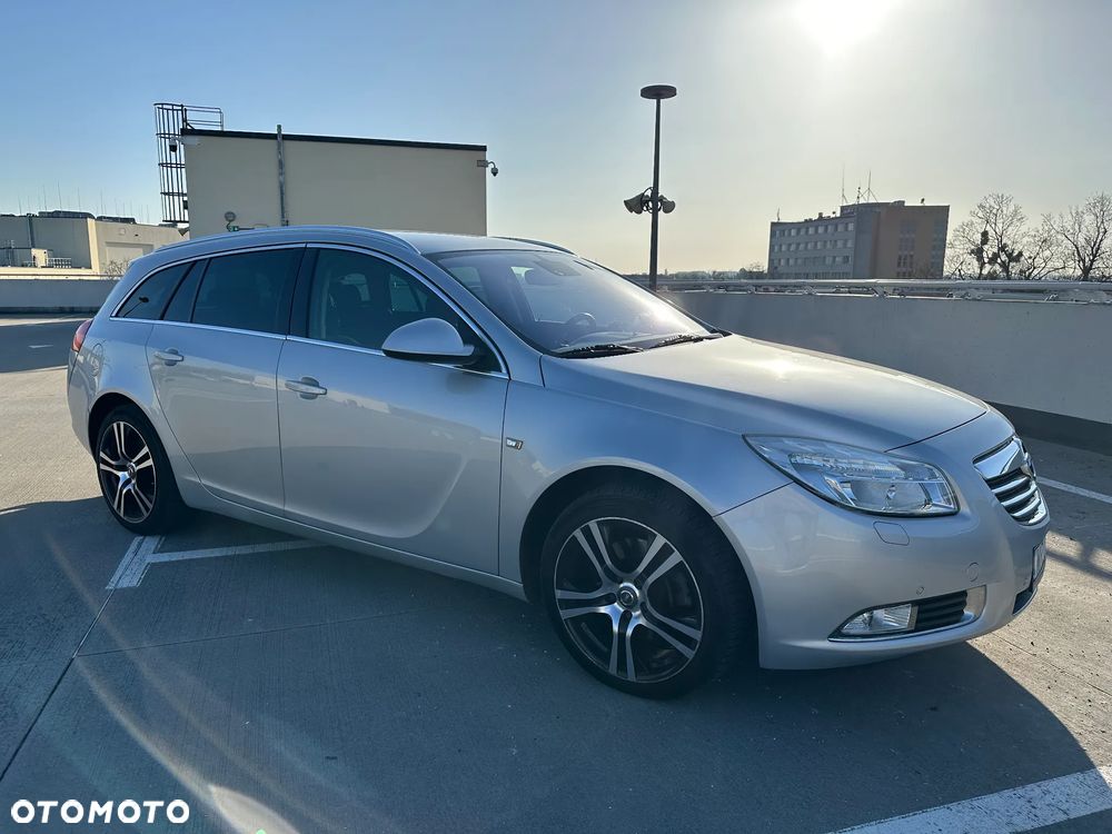 Opel Insignia 2.0 CDTI - 9