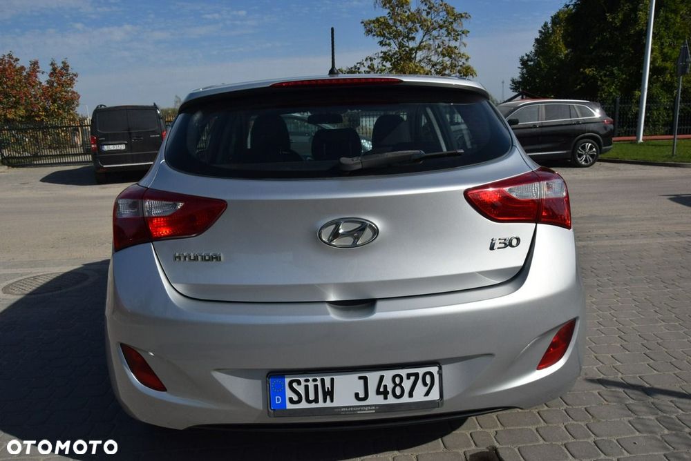 Hyundai i30 1.4 Classic + - 13
