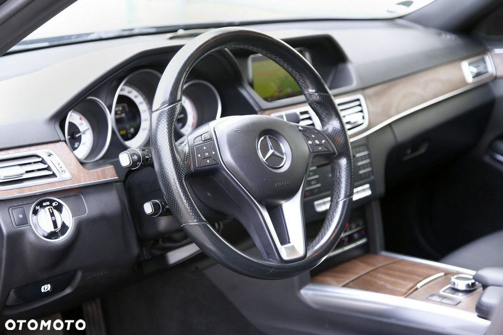 Mercedes-Benz Klasa E - 15