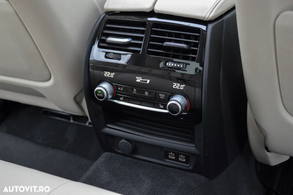 BMW Seria 5 520d Aut. Luxury Line - 28