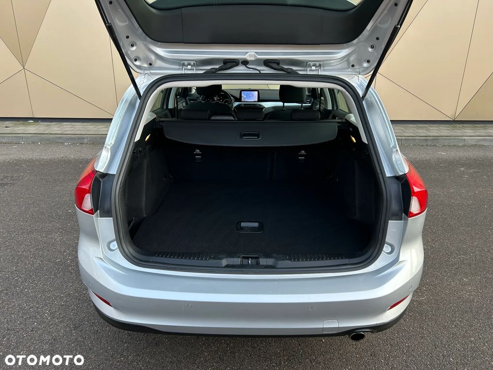 Ford Focus 1.5 EcoBlue Connected - 16