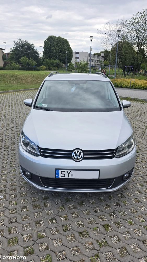 Volkswagen Touran 1.6 TDI DPF BlueMot Comfortline - 2