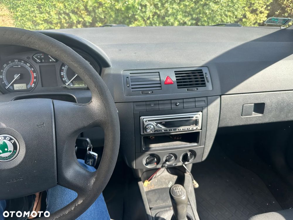 Skoda Fabia - 3