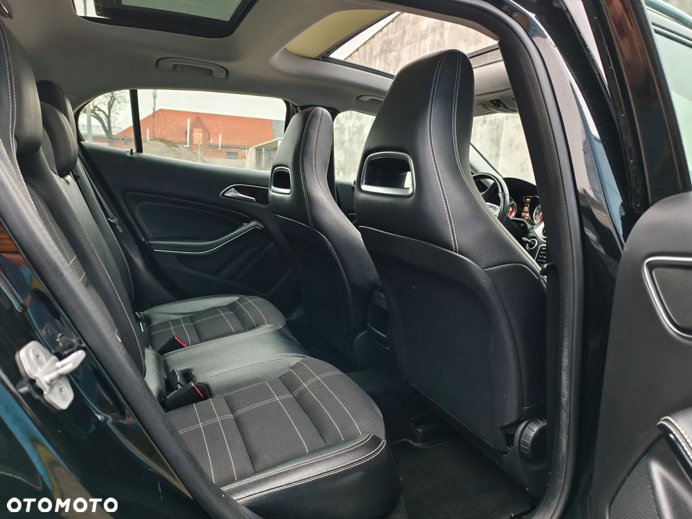 Mercedes-Benz GLA 200 Edition 1 - 14