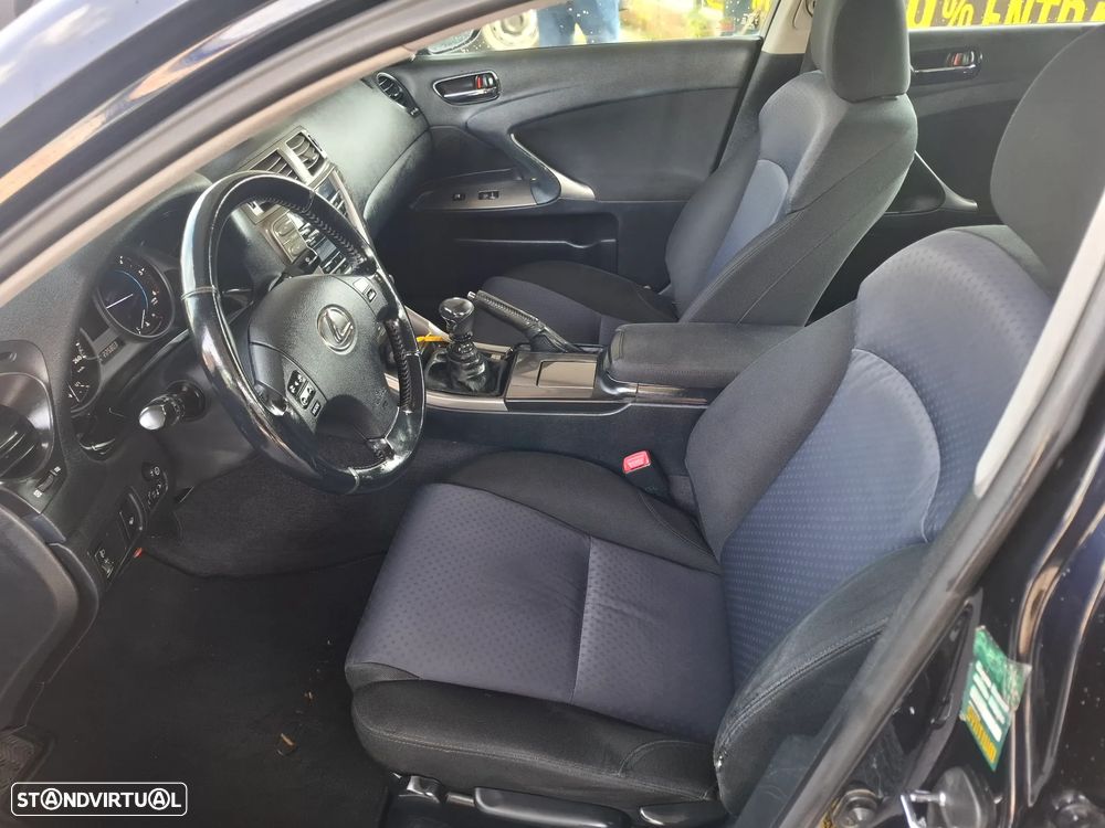Lexus IS 220 d Base 11 - 11
