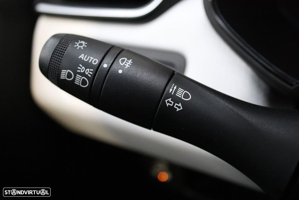 Renault Clio 1.0 TCe Limited Bi-Fuel - 17