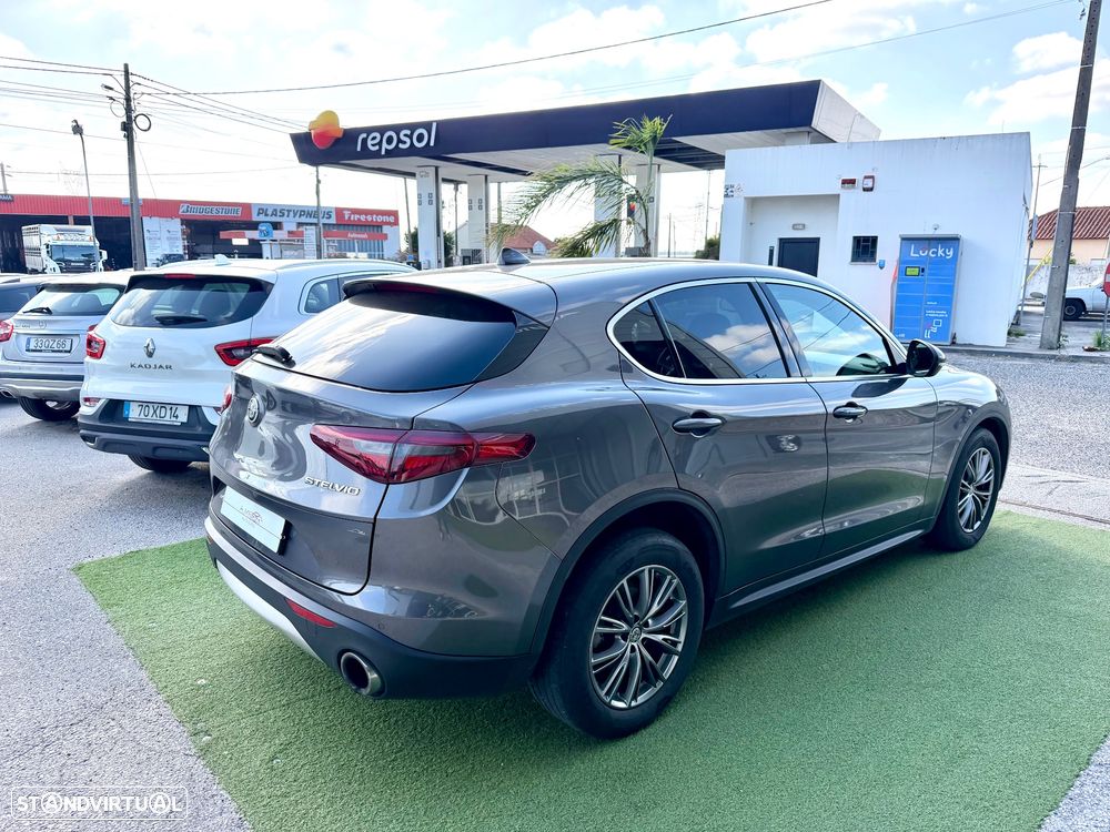 Alfa Romeo Stelvio 2.2 D Super AT8 - 6