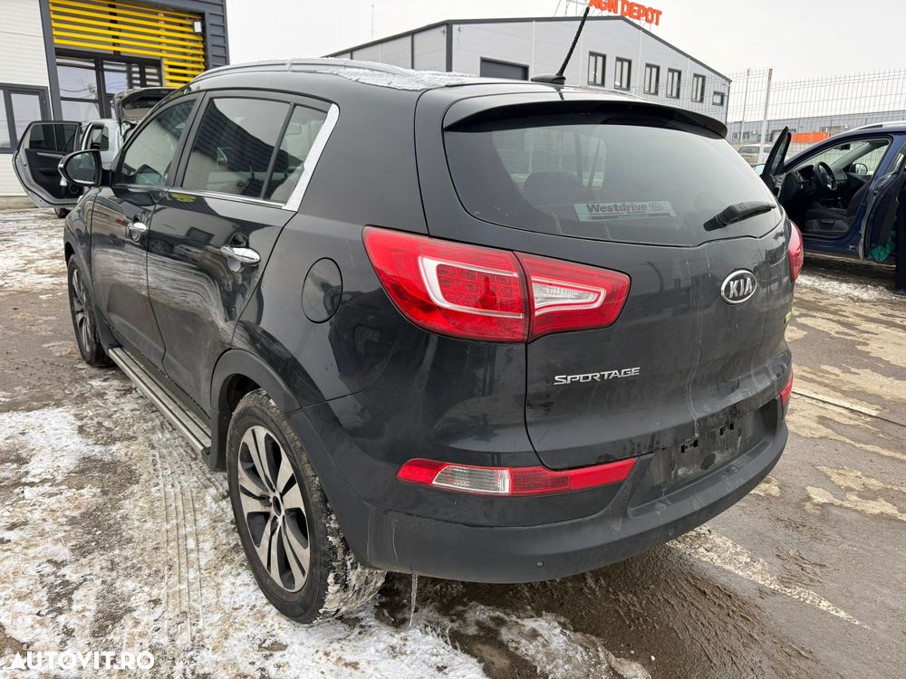 Dezmembrez / Dezmembrari / Piese / Accesorii Kia sportage 2011 negru 1.7 crdi d4fd - 3
