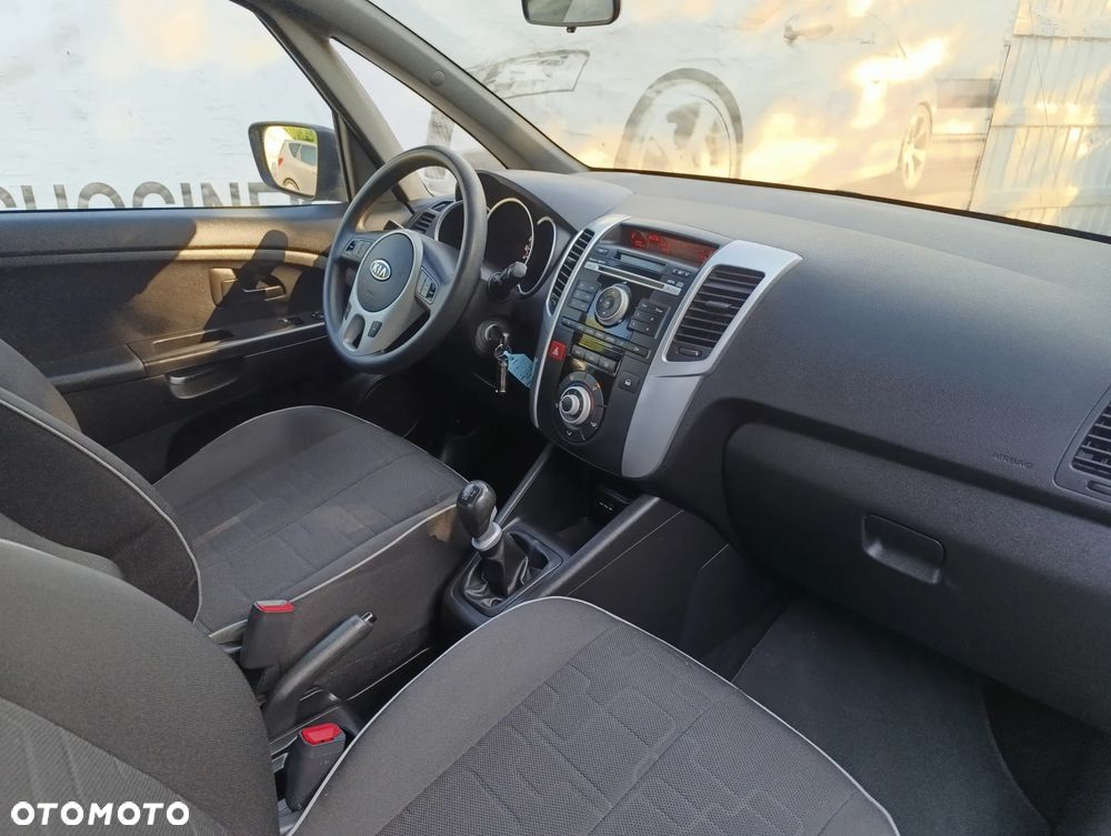 Kia Venga 1.4 L - 5