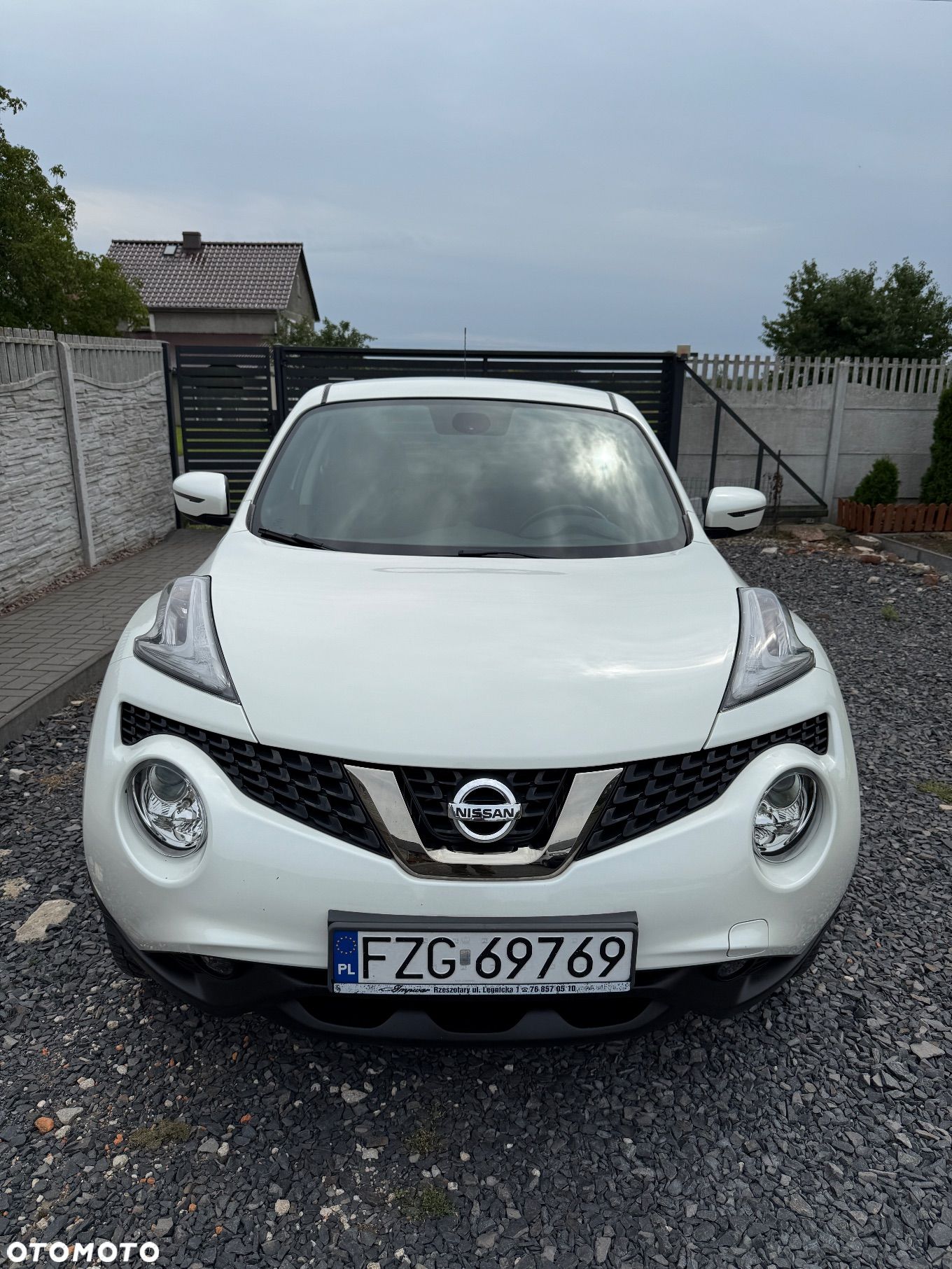 Nissan Juke 1.6 N-Connecta - 1