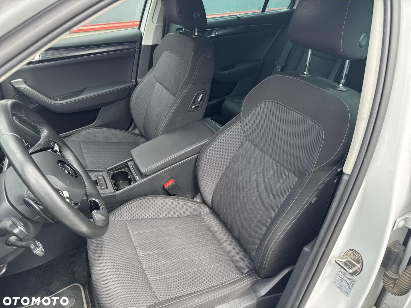 Skoda Superb 2.0 TSI Style DSG - 19