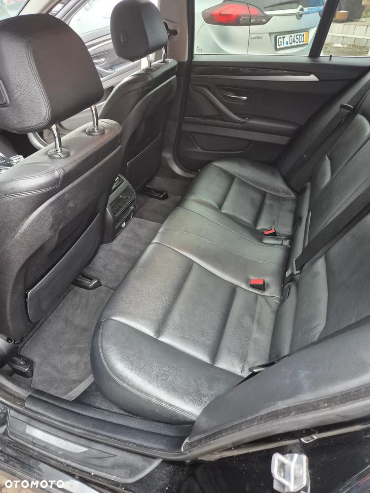 BMW Seria 5 520d xDrive Luxury Line - 13