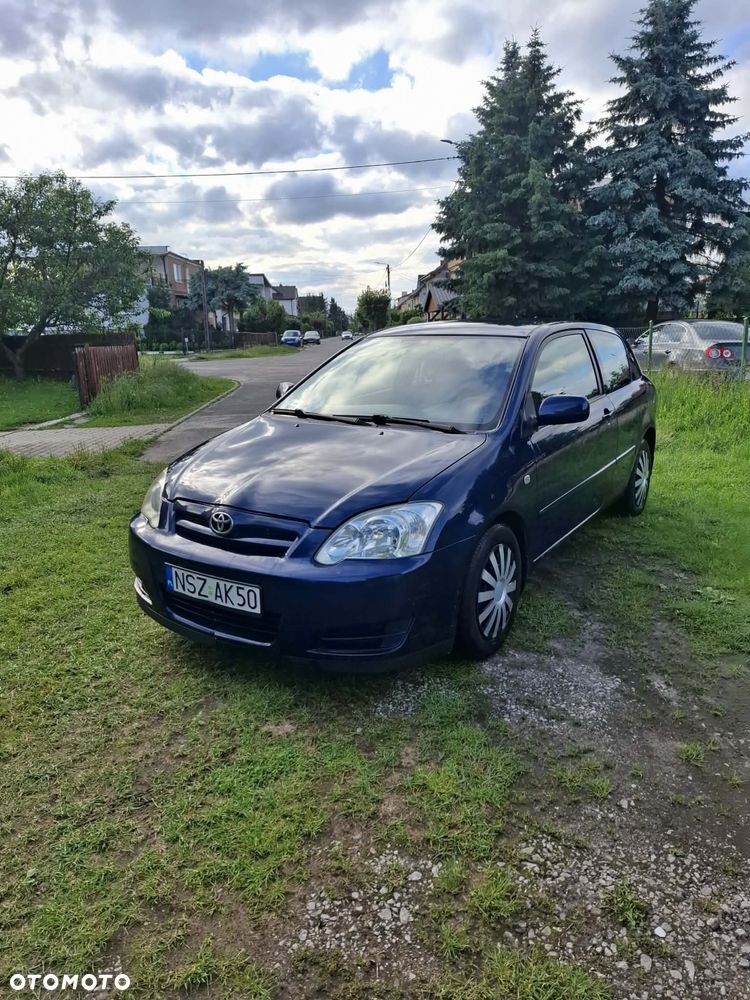 Toyota Corolla - 1
