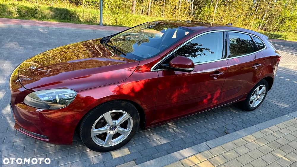 Volvo V40 D2 Momentum - 1