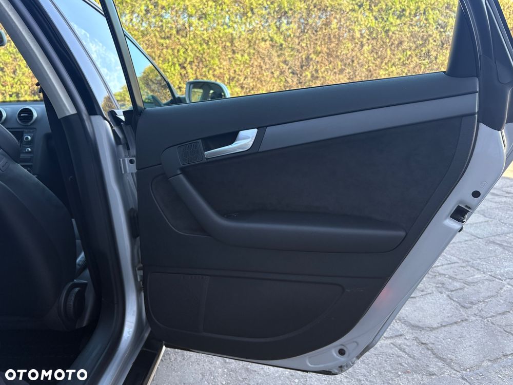 Audi A3 Sportback - 31
