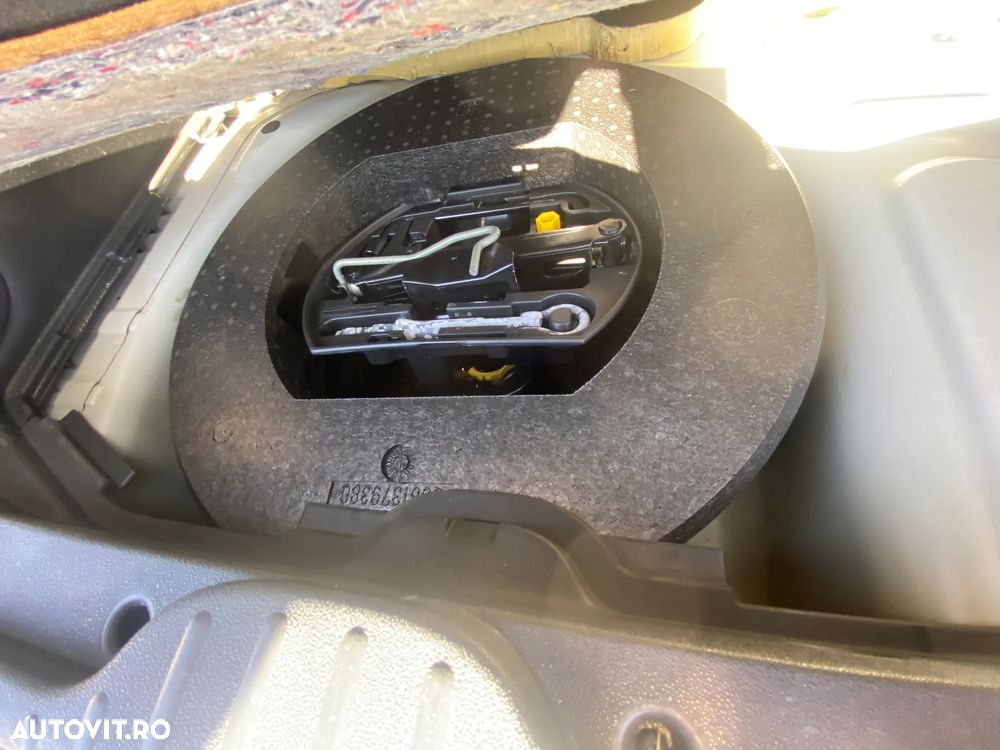 Citroën C3 Picasso HDi 90 FAP Exclusive - 4