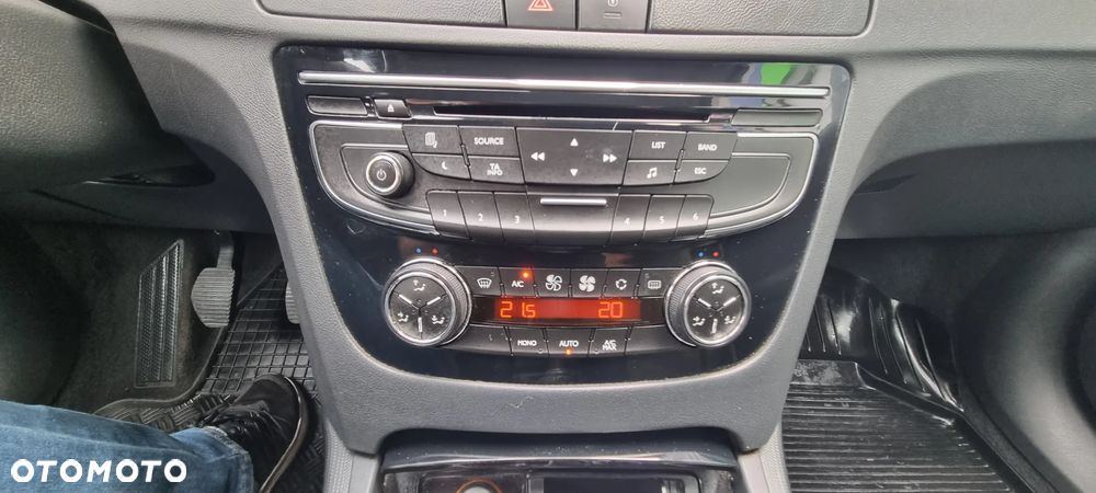 Peugeot 508 1.6 T Business Line - 18