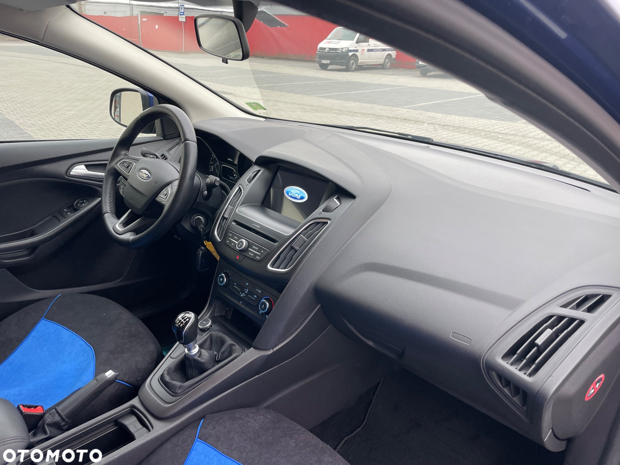 Ford Focus - 13