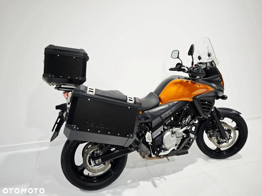 Suzuki V-STROM - 8
