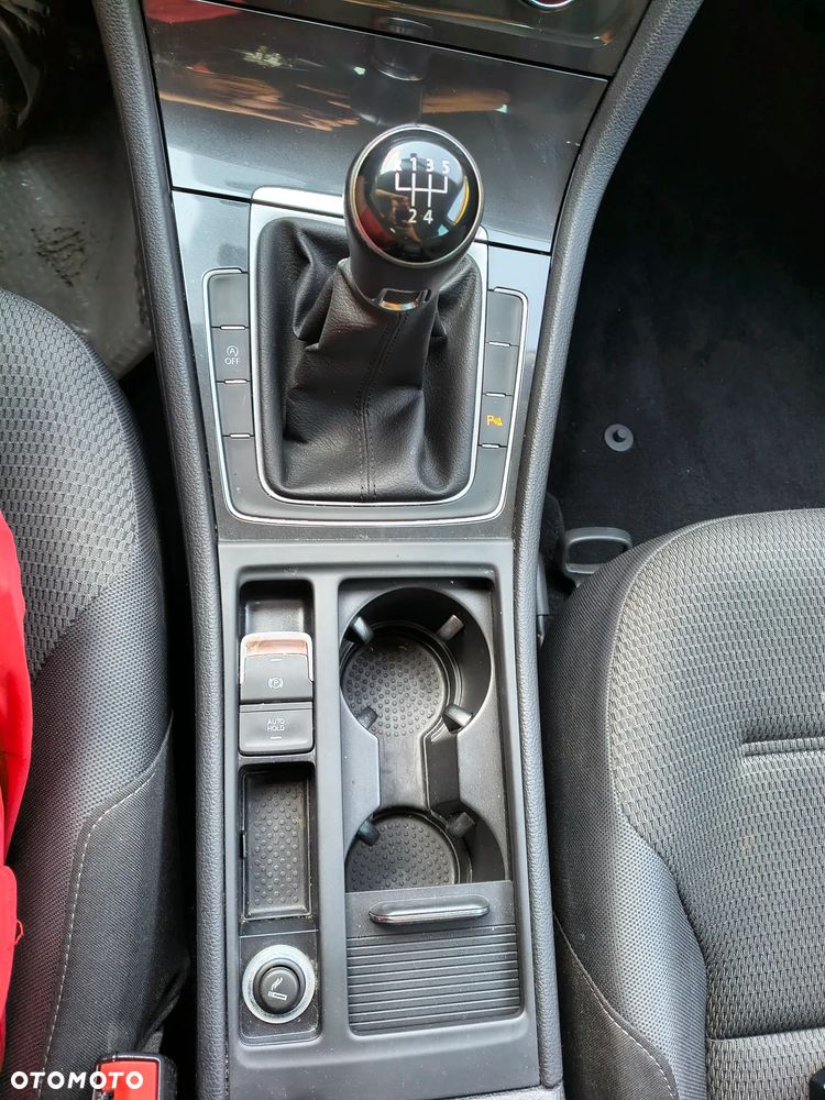 Volkswagen Golf 1.0 TSI OPF Trendline - 12