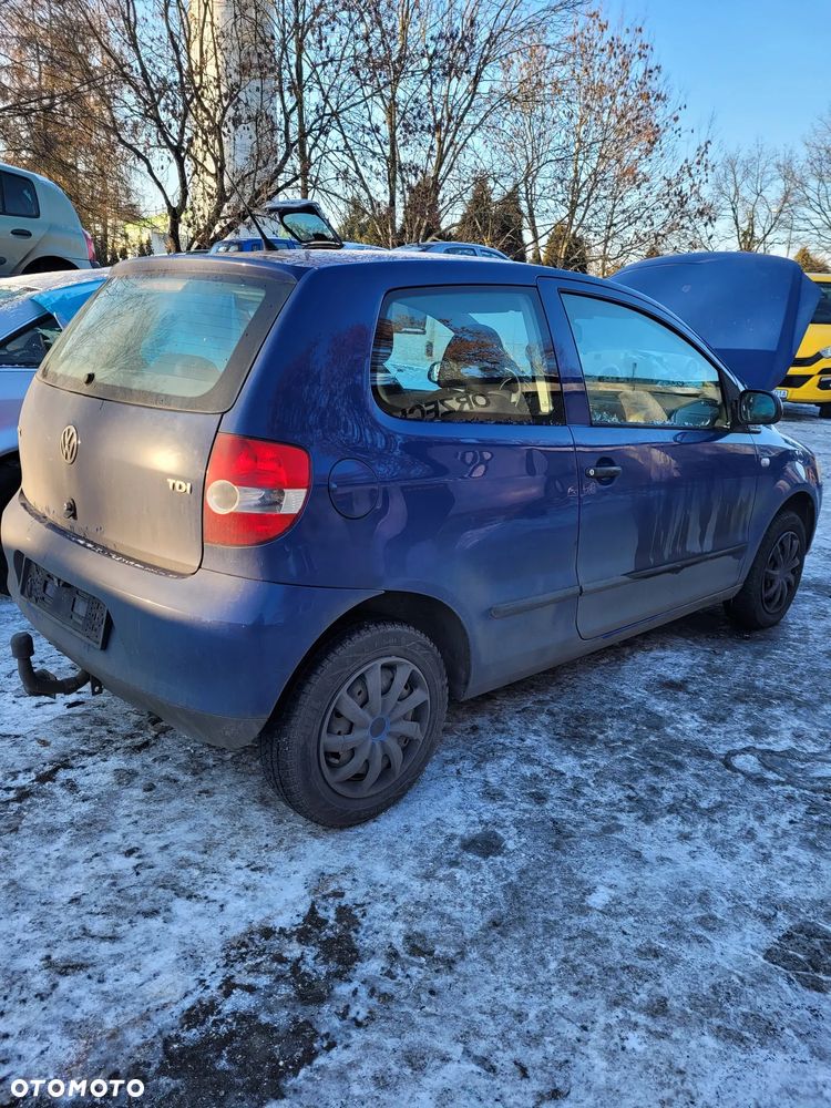 Części- Volkswagen fox  Pojemnosc: 1422  Moc: 51 kW  Rok: 2007  Diesel - 6