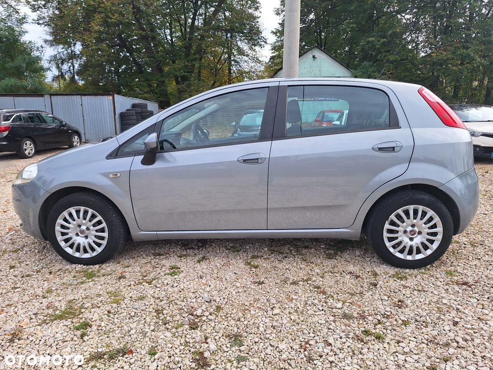 Fiat Grande Punto 2009 photo 5