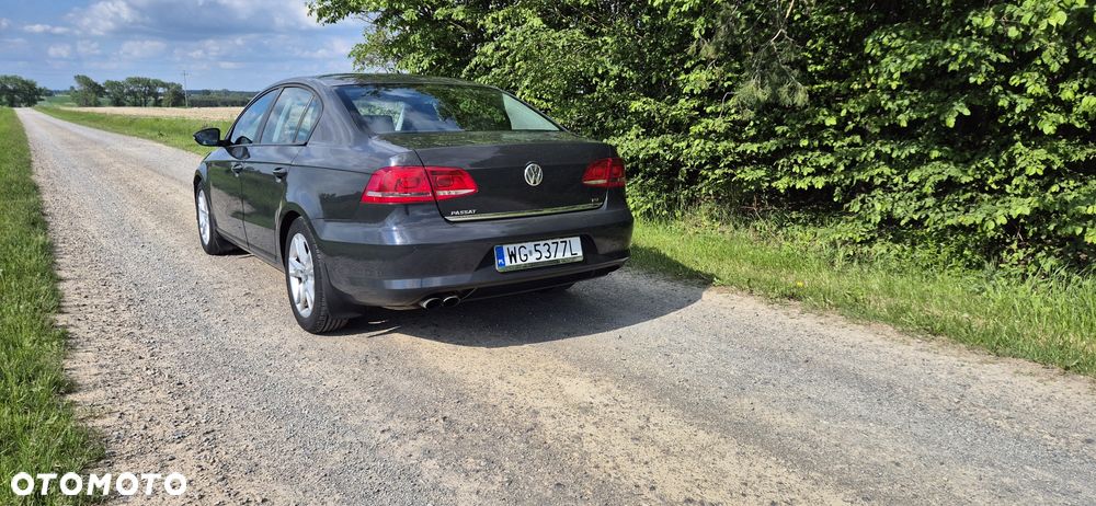 Volkswagen Passat - 3