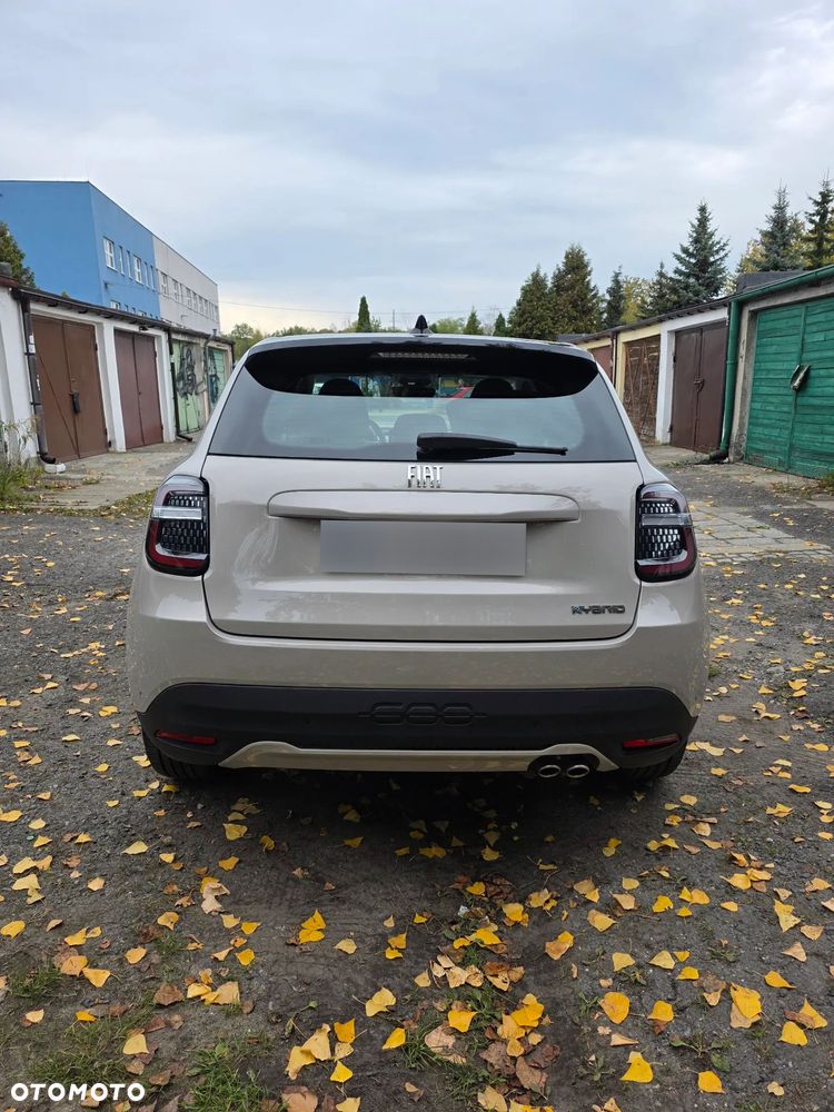 Fiat 600 1.2 Turbo Icon eDCT - 6