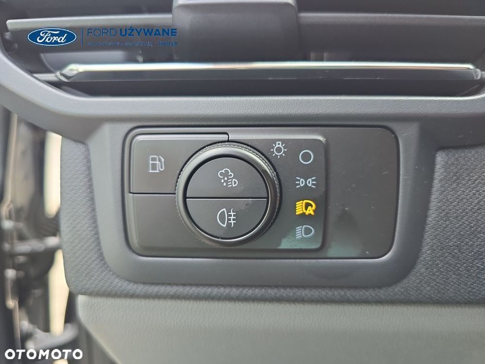 Ford Tourneo Custom - 19