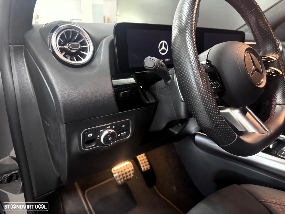 Mercedes-Benz GLA 180 d AMG Line - 8