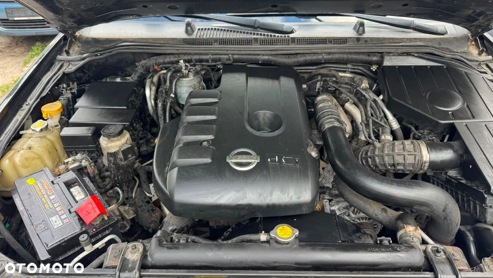 Nissan Pathfinder 2.5 DCi Elegance - 26