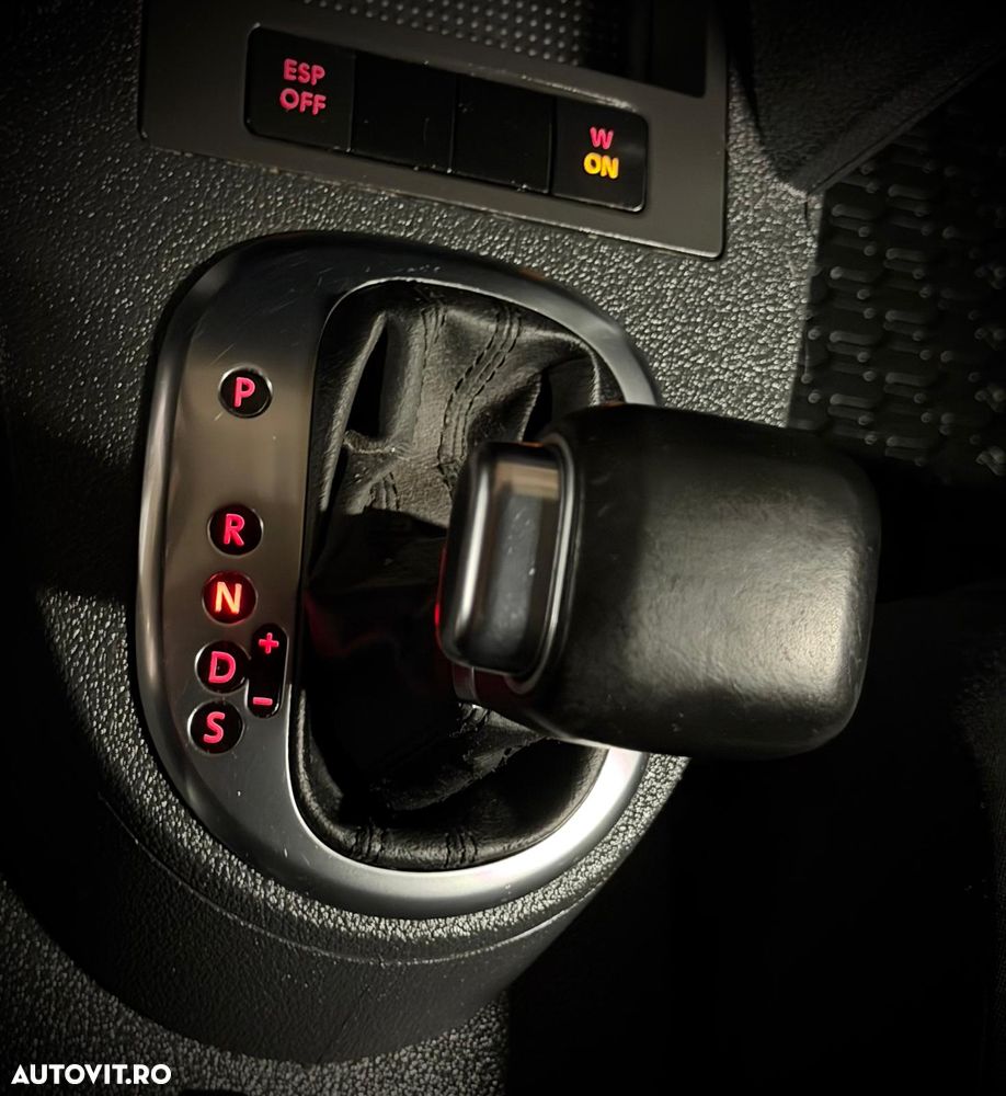 Volkswagen Touran 1.4 TSI Trendline Aut - 18