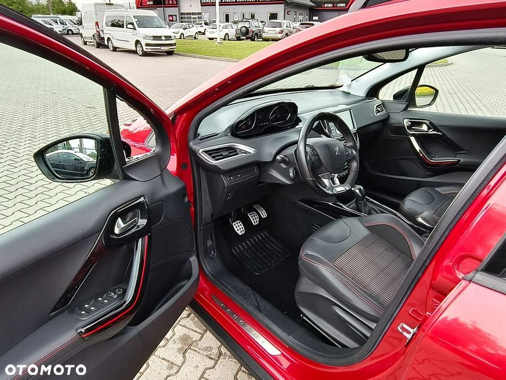 Peugeot 2008 - 9