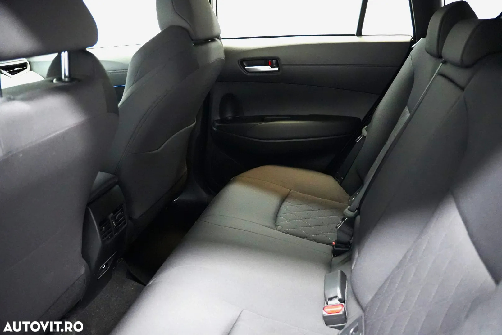 Toyota Corolla Cross - 9