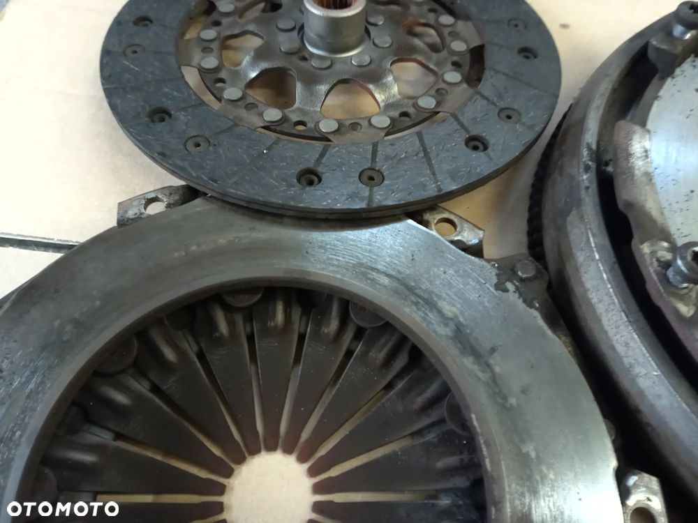 Peugeot 308 3008 5008 508 Citroen C4 C5 1.6 THP koło dwumasowe sprzęgło tarcza docisk - 2