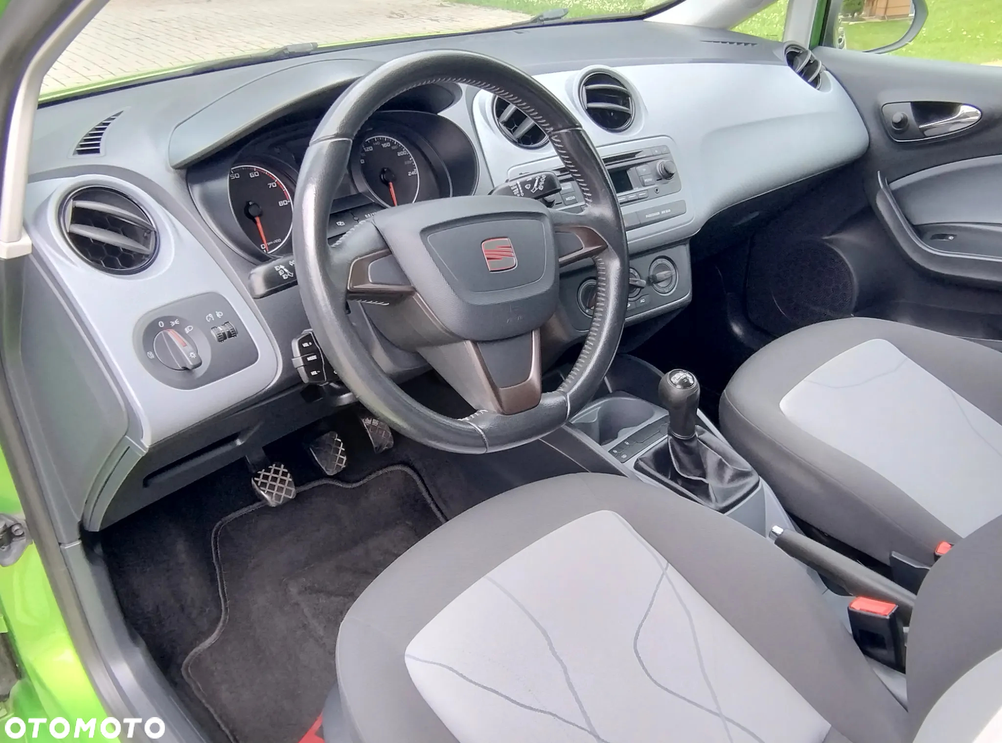 Seat Ibiza 1.4 16V Reference - 19