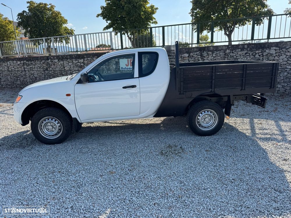 Mitsubishi L200 2.5 DI-D Club Invite 3L 4WD - 5