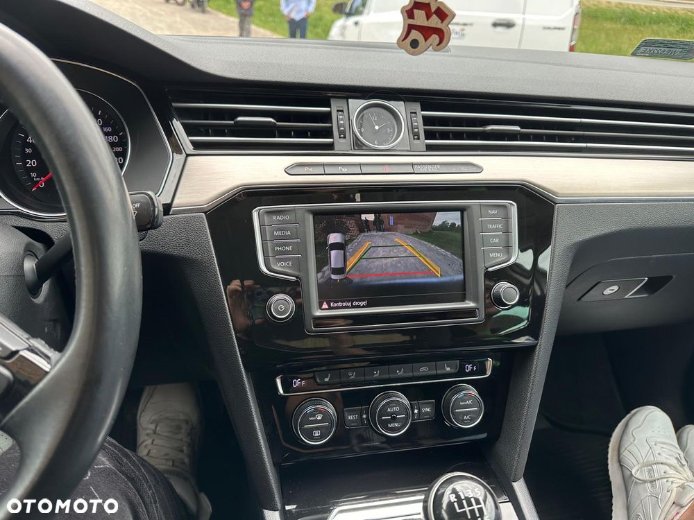 Volkswagen Passat 2.0 TDI BMT Highline - 8