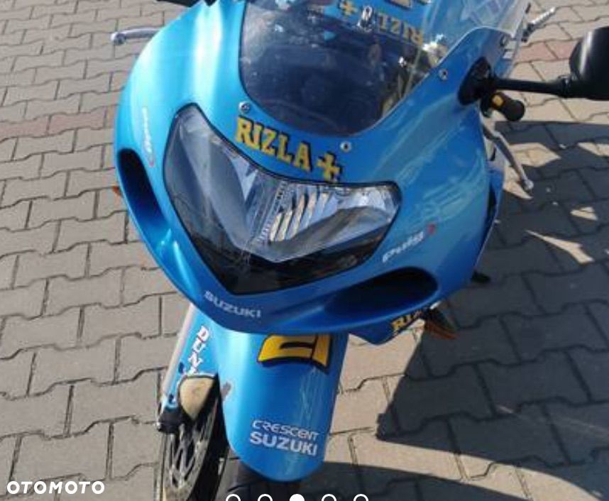 Suzuki GSX-R - 6